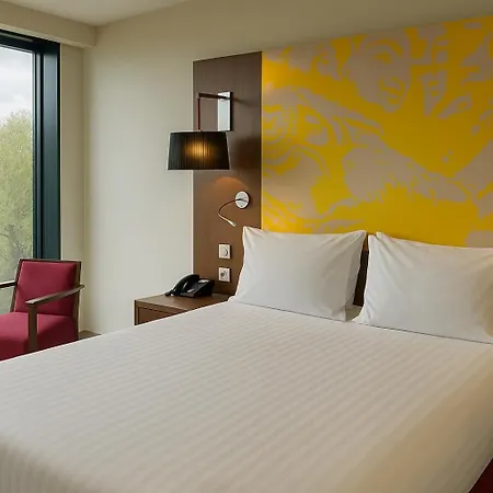 Radisson Blu Hotel, Hotel