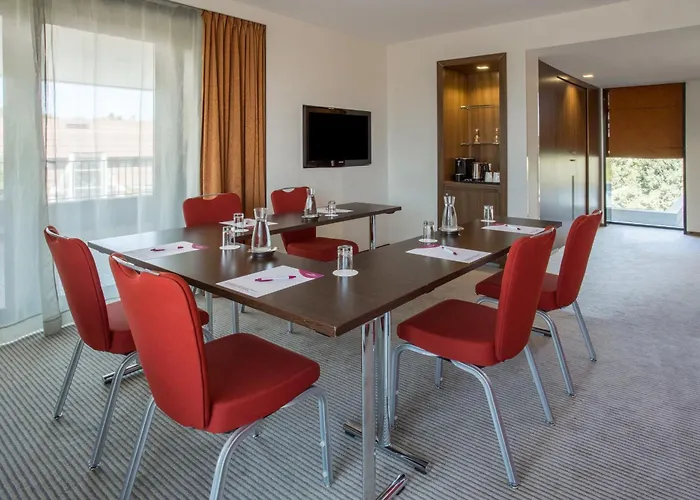 Radisson Blu Hotel, Hotel