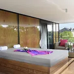 Radisson Blu Hotel, Hotel