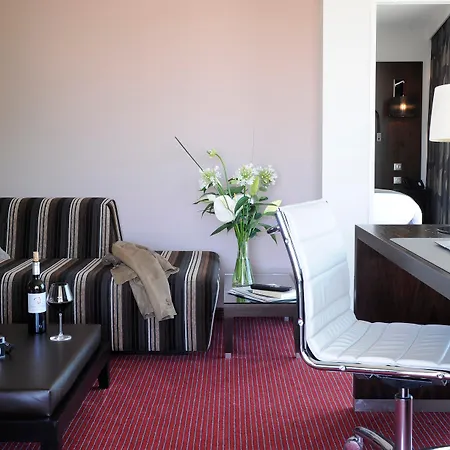 Radisson Blu Hotel, Szálloda 4*