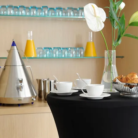 Radisson Blu Hotel, 4* Μονπελιέ