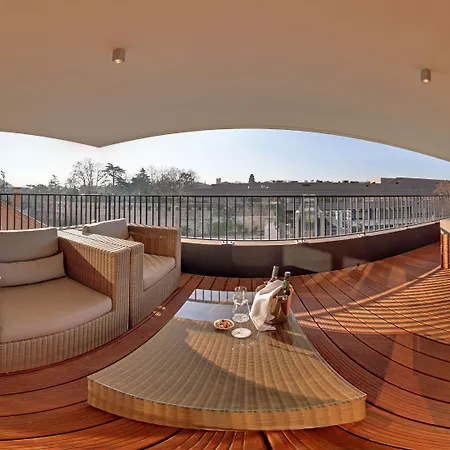 Hotel Radisson Blu Hotel, 4*