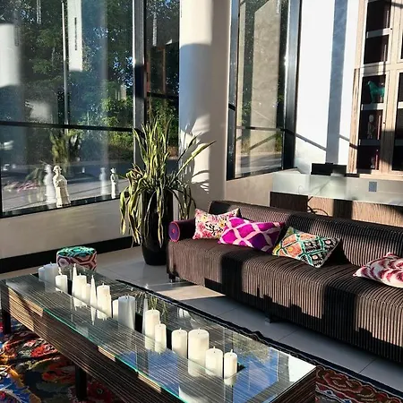 فندق Radisson Blu Hotel, مونبيلييه