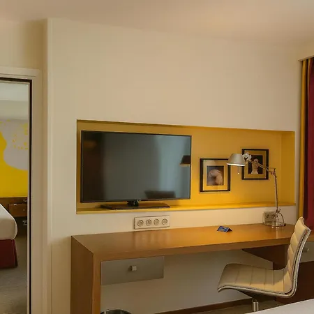 Radisson Blu Hotel, 4*