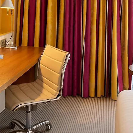 Hotel Radisson Blu Hotel, 4*