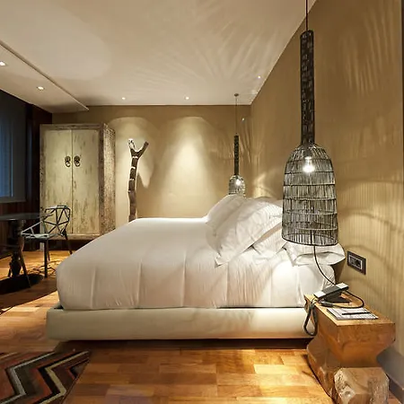 Radisson Blu Hotel, ホテル