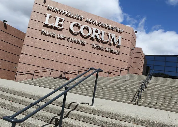 Hotel Radisson Blu Hotel, 4*